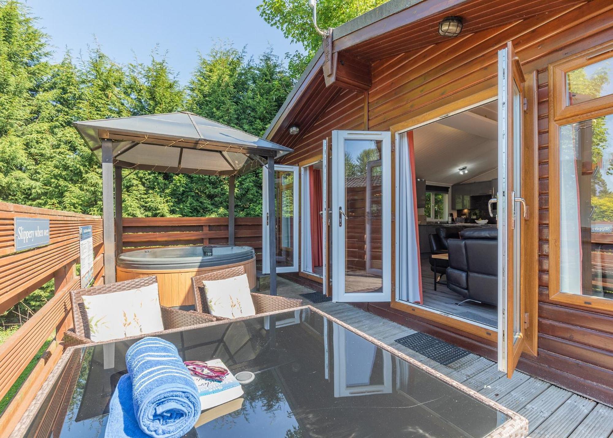 Longnor Wood Holiday Park Exterior foto